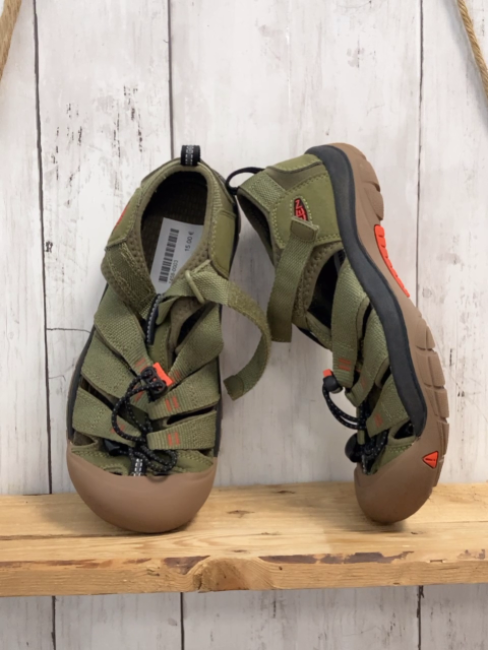 Keens Sandalen Gr. 36  oliv 