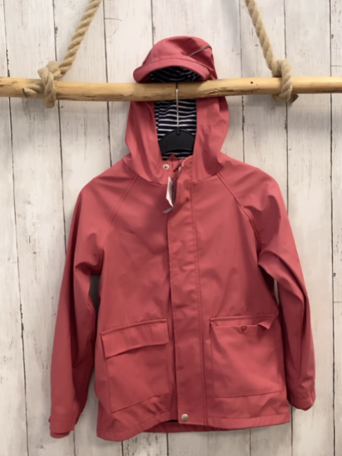  Regenjacke Gr. 128  himbeere gummiert leicht gefüttert