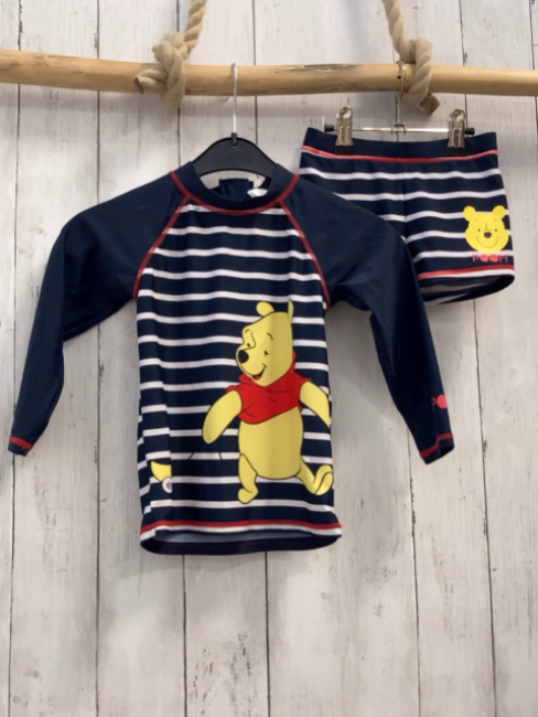 2tlg  UV-Schutzset  Gr. 98  blau weiße Streifen rote Nähte Winnie Puuh