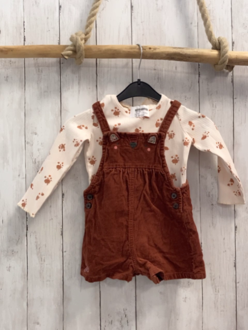 2tlg Next  Latzshorts + Langarmshirt  Gr. 92  ceme Rippen + braun Kord 