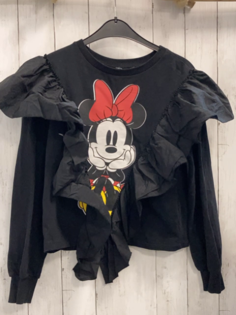 Zara  Pullover Gr. S schwarz Rüschen Minnie Mouse 