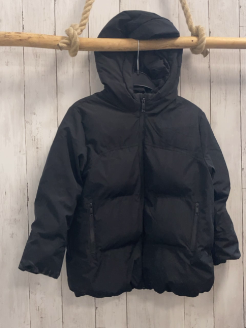 Zara  Winterjacke  Gr. 122  schwarz Kapuze 
