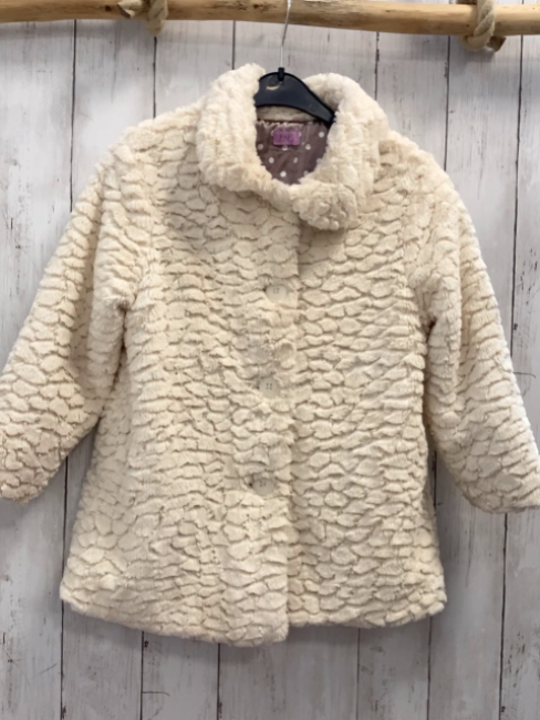 F&F Plüschjacke Gr. 122  weiß 