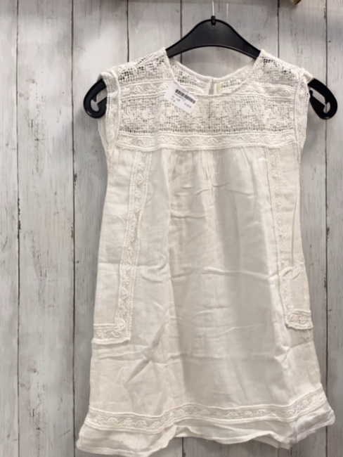   Kleid  Gr. 128  weiß Lochhäkelei 