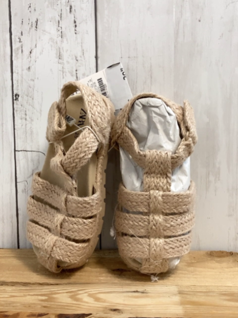 zara neu Sandalen Gr. 25  beige bask Riemchen NP 29,95€