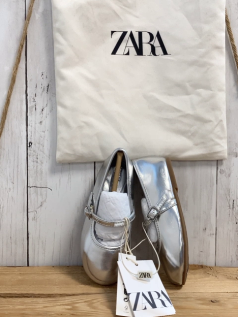 neu zara Schuhe Gr. 24  silber glänzend NP 22,95€