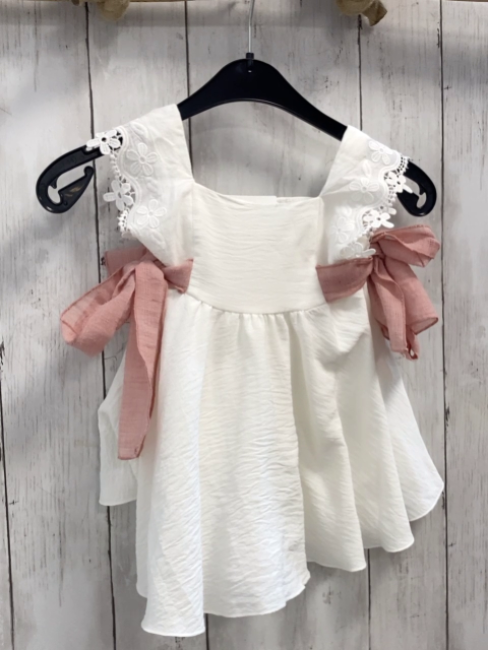 Copo Kleid Gr. 92  weiß Ärmel mit Lochmuster rosa Gürtelband 