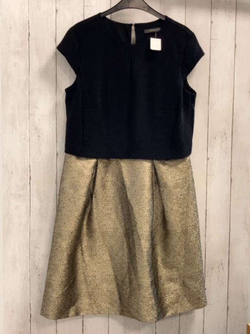 esprit Kleid Gr. 42  schwarzes Oberteil goldener Glitzerrock