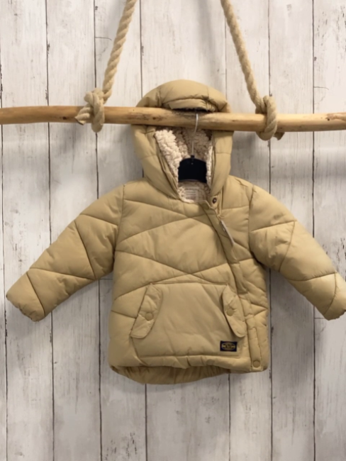 Zara  Winterjacke  Gr. 86  beige Teddyfutter 