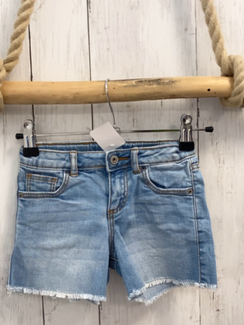 Zara  Shorts  Gr. 110  blau Jeans Fransensaum Bund verstellbar 