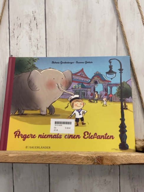  Buch Ärgere niemals einen Elefanten