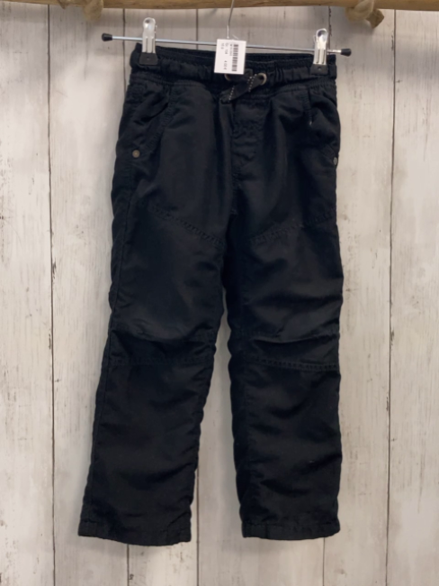   Hose  Gr. 104  schwarz gefüttert 