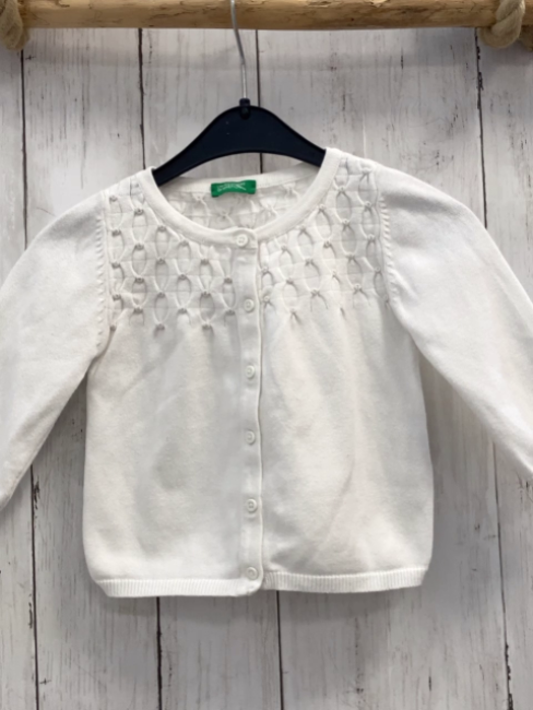 Benetton  Strickjacke  Gr. 74  weiß graue Nähte 