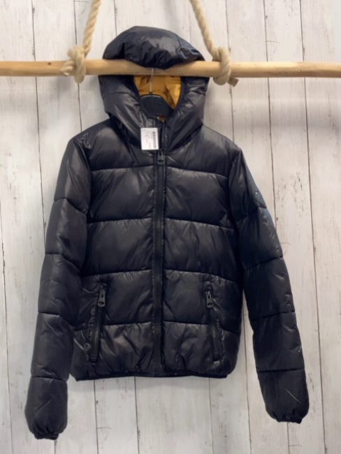 Hyros Jacke Gr. 134  schwarz innen gold