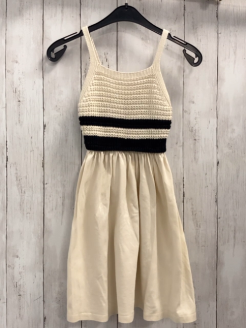   Kleid Gr. 122  beige schwarz gestreiftes Strickoberteil beige Rock