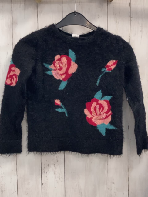   Pullover  Gr. 122  schwarz Strick flusig gestickte Blumen mit Pailettn