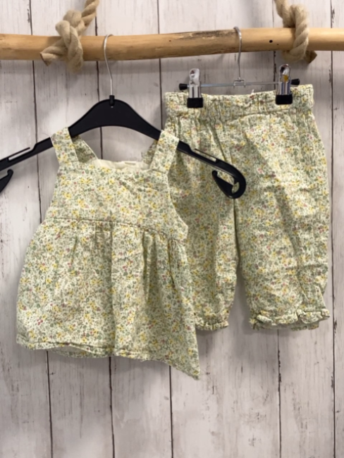 2tlg H&M  Sommerbluse + Caprihose  Gr. 74  weiß gelb rosa Blumen grün hellgrüne Bltätter 