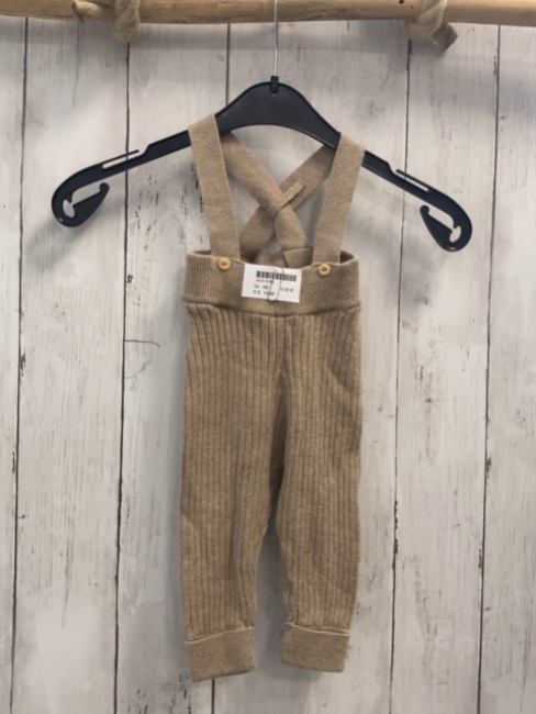 H&M  Latzhose  Gr. 68  sand Rippen Strick 