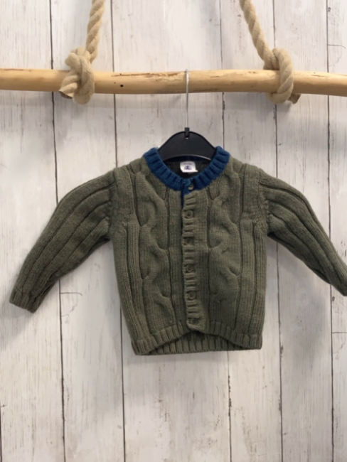 Petit Bateau  Strickjacke  Gr. 74  oliv Rippen Zöpfe blauer Bund 