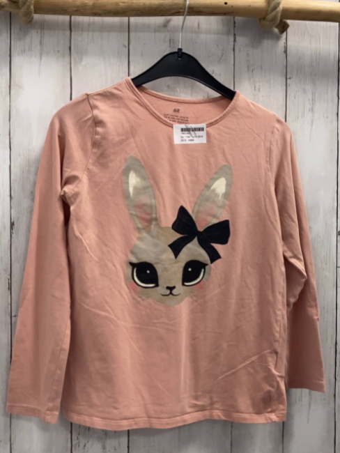 H&M  Langarmshirt  Gr. 134  lachs Hasenkopf mit schwarzer Schleife 