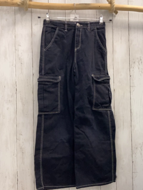   Hose  Gr. 146  schwarz weiße Nähte Bund verstellbar 