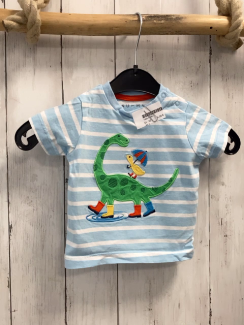   T-Shirt  Gr. 62  hellblau weiße Streifen Dino mit Gummistiefen