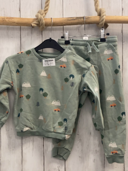2tlg  Pullover + Jogginghose  Gr. 92  mint Berge Bäume Fahrzeuge 