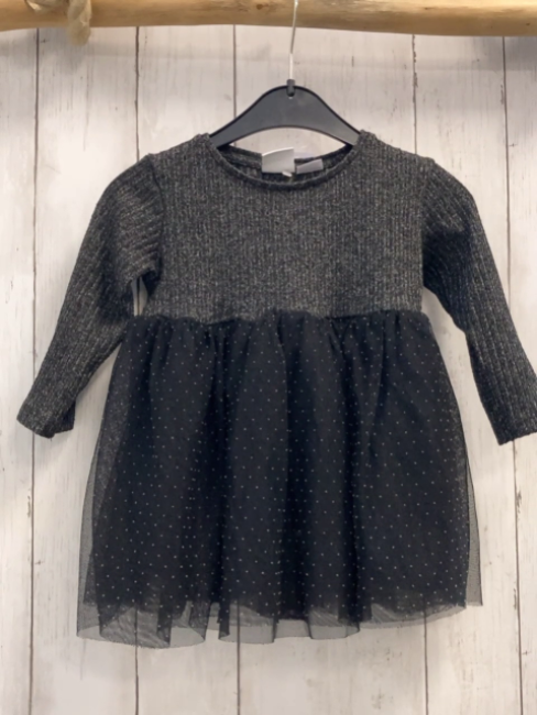 Zara  Kleid  Gr. 86  grau hellgrau meliertes Oberteil schwarzer Tüllrock mit grauen Punkten 