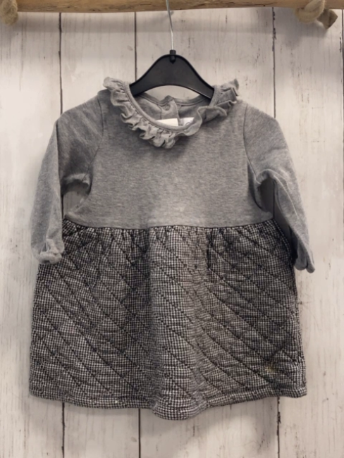 Petit Bateau  Kleid  Gr. 68  grau Rüschenkragen + grau dunkelgrau gemusterter Rock 